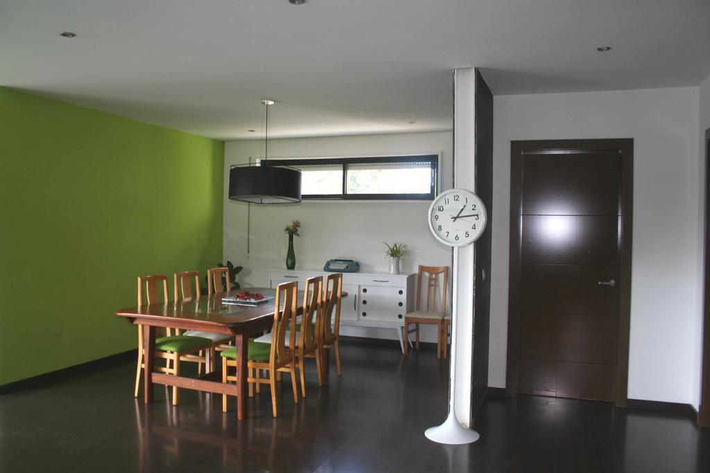 Casa Ceca De La Playa Y Barcelona, Con Piscina Climatizada Y Jacuzzi Villa Vallromanes Room photo